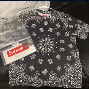 Supreme logo black bandana tee